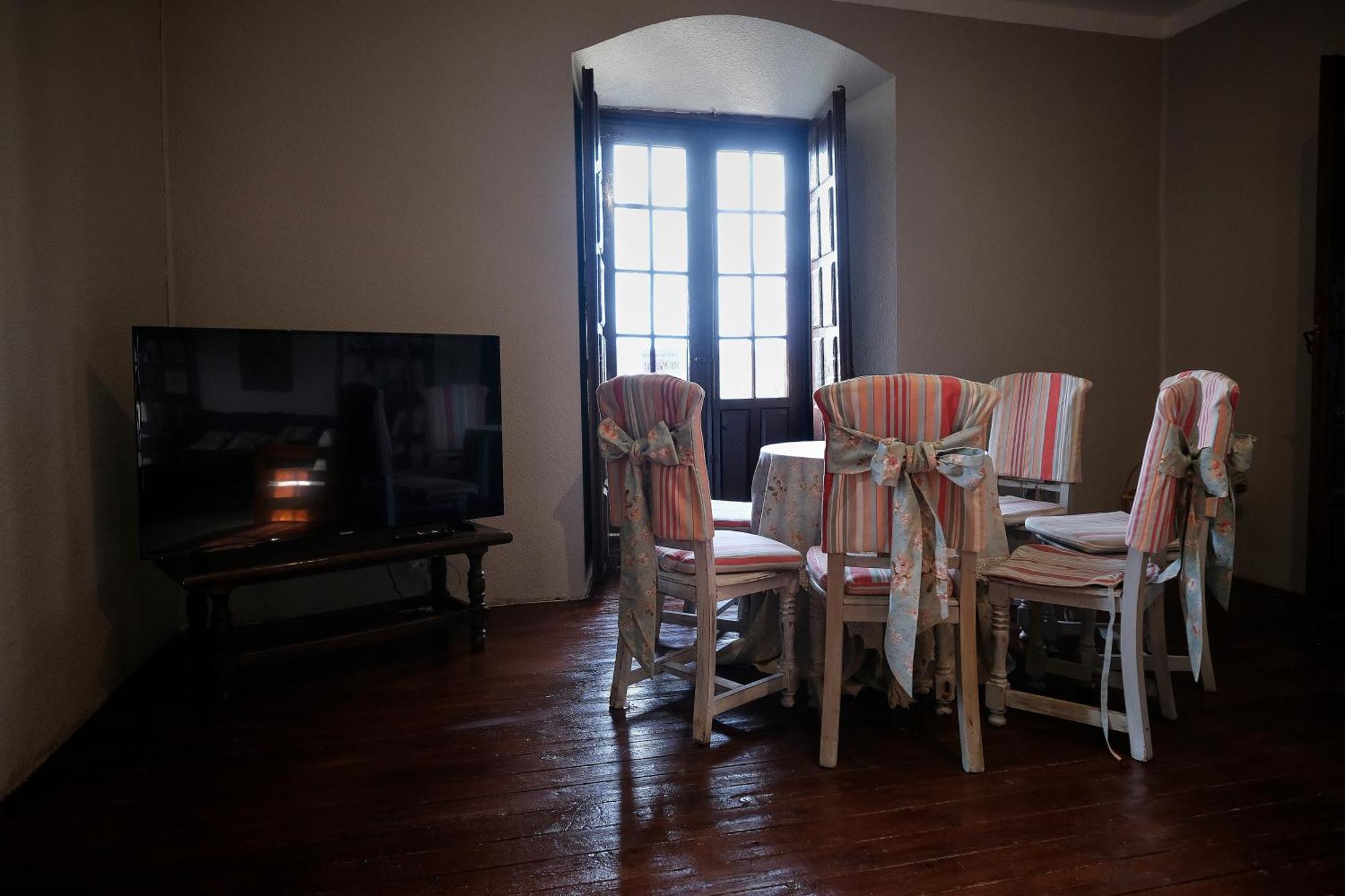 Casa Rural Palacio Conde De Aldana Con Piscina Entre Encinares Y Dehesas Terradillos エクステリア 写真