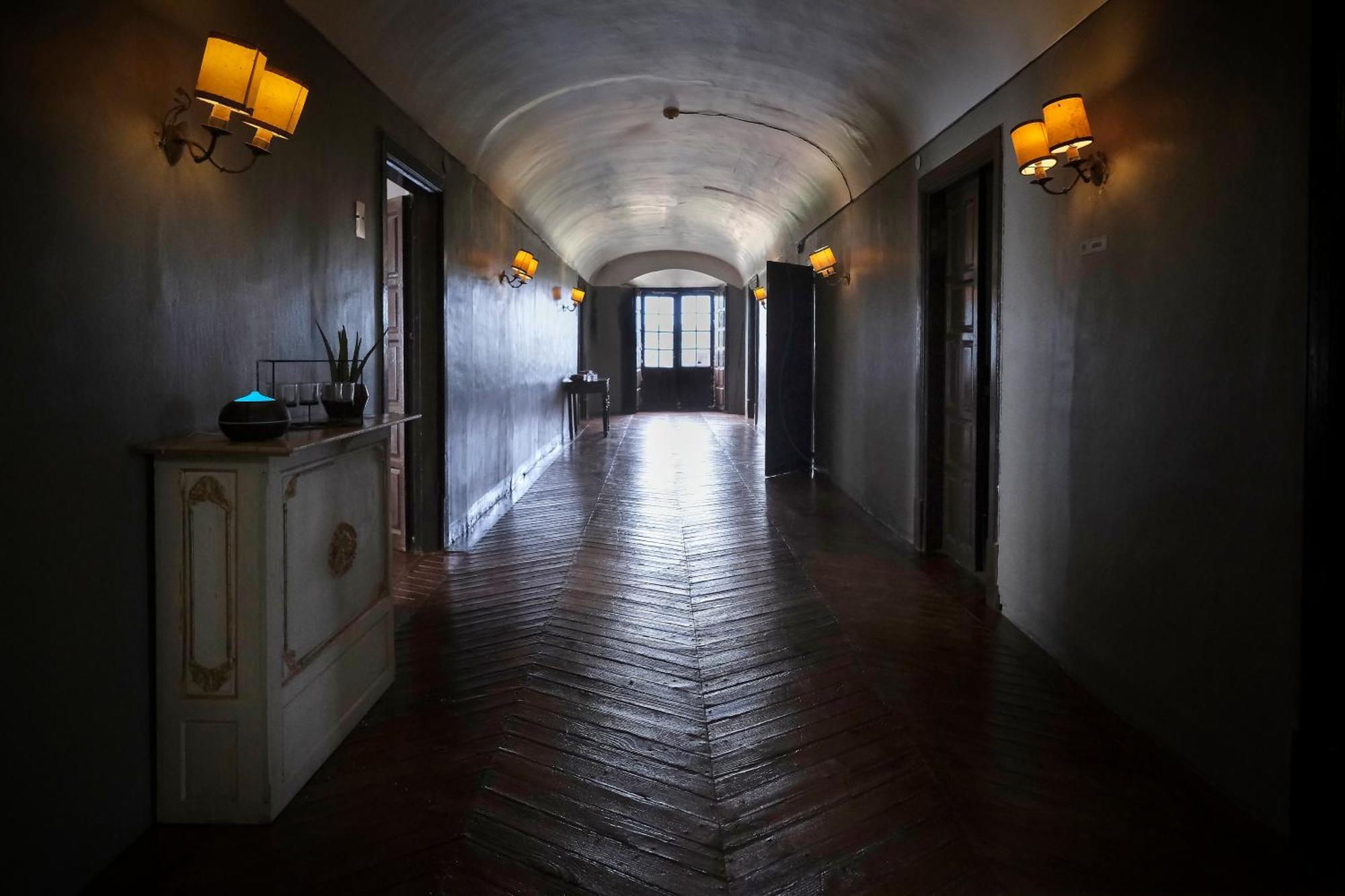 Casa Rural Palacio Conde De Aldana Con Piscina Entre Encinares Y Dehesas Terradillos エクステリア 写真